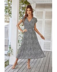TRUEDAMES - Floral V Neck Ruffle Short Sleeve High Waist Dress - Lyst