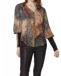 Isle - Fitted Sleeve Blouse - Lyst
