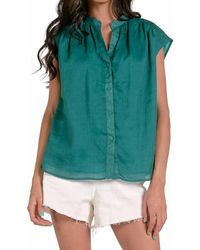 Elan - Sleeveless Top - Lyst
