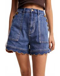 Listicle - Lizzy Scallop Button-Side Stretch Denim Shorts - Lyst