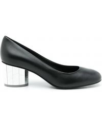 Ferragamo - Farrah Slip-On Leather Pumps - Lyst
