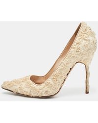 Manolo Blahnik - Cream Fabric Floral Pumps - Lyst