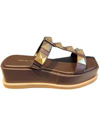 All Black - Pyramid T Sandal - Lyst