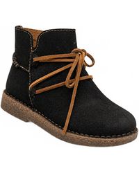 Born - Calyn Chukka Boot - Lyst