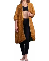 StandAwt - Golden Glow Reversible Saree Kimono - Lyst