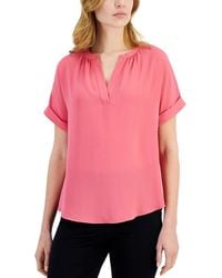 Tahari - Top Bombay Short Sleeve Round Hem Split Neck Fts14 - Lyst