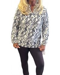 Lulu-B - Long Sleeve V Neck Top - Lyst