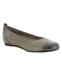 Munro - Henlee Slip-On Sandals - Lyst