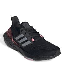 adidas - Ultraboost 22 W Metallic Fitness Running & Training Shoes - Lyst