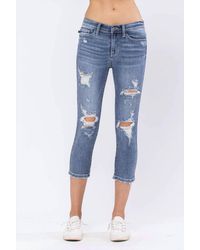 Judy Blue - Destroyed Mid-Rise Capri Jeans - Lyst