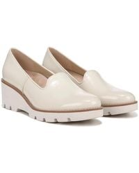 Vionic - Willa I7294L4100 Loafers Cream Patent Wedge Heel Hawk1018 - Lyst