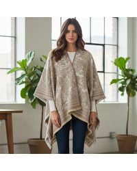 TRUEDAMES - Textured Jacquard Pattern Print Ruana Poncho - Lyst