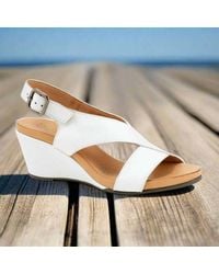 BUENO - Ippy Wedge Sandal - Lyst