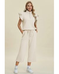 TRUEDAMES - Full Size Texture Ruffle Short Sleeve Top And Wide Leg Pants Set - Lyst