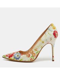 Manolo Blahnik - Floral Printed Canvas Bb Pointed Toe Pumps - Lyst