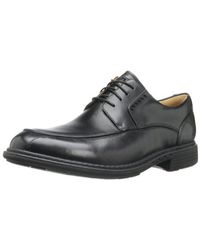 Clarks - Leather Lace Up Oxfords - Lyst