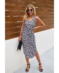 TRUEDAMES - Leopard Printed Deep V Neck Sleeveless Loose Dress - Lyst
