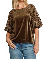 Umgee - Velvet & Lace Top - Lyst