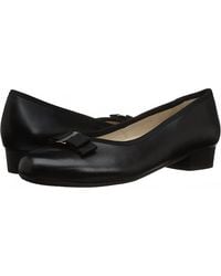 Eric Michael - Myra Low Block Heel Pumps - Lyst