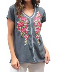 Caite & Kyla - Leona V-Neck Tee - Lyst