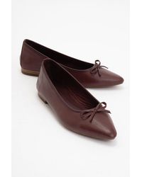 Forever & Always Shoes - Ruby Leather Pointed Toe Flats - Lyst