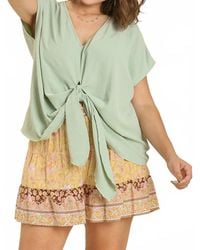 Umgee - Cap Sleeve Twist Front V-Neck Top - Lyst