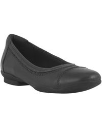 Clarks - Sara Bay Leather Comfort Ballet Flats - Lyst