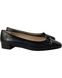 Stuart Weitzman - Sleek Cap Toe Bow Flats - Lyst
