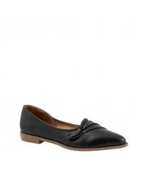 BUENO - Birdie Classic Pointed Toe Flat - Lyst