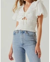 Astr - Itzyana Ruched Puff Sleeve Top - Lyst
