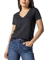 Lilla P - V-Neck Short Sleeve Back Seam Tee - Lyst