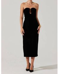 Astr - Arista Sweetheart Velvet Midi Dress - Lyst