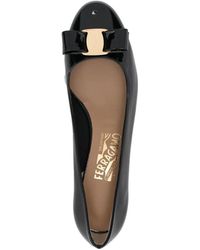 Ferragamo - Ferragamo Vara Bow-Detail Leather Pumps - Lyst