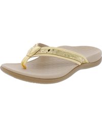 Vionic - Casandra Leather Flat Thong Sandals - Lyst