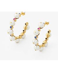 Avenue Chic - Temple Muse Pearl Hoop Earrings - Lyst