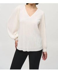 Joseph Ribkoff - Pleated V-Neck Puff Sleeve Top - Lyst