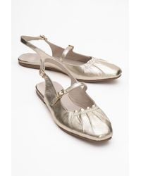 Forever & Always Shoes - Britney Leather Closed-Toe Sandal - Lyst