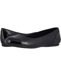 Softwalk - Sonoma Ballet Flat Leather Cap Toe Slip On Zogg1639 - Lyst