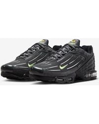 Nike - Air Max Pl Fq2387-001 Sneakers Volt Lifestyle Shoes Rhs4894 - Lyst