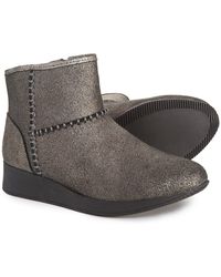 naturalizer julian bootie