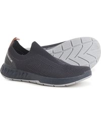 vasque womens sneakers