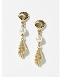 Simon's - Pearl And Seashell Long Earrings - Lyst