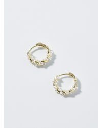 Simon's - Small Pearl Twisted Earrings - Lyst