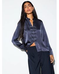 Icône - Frog toggle Crinkled Satin Blouse - Lyst