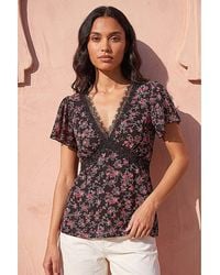 Roman - Roman Floral Print Lace Detail Top - Lyst