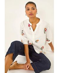 Roman - Roman Floral Embroidered V-Neck Blouse - Lyst