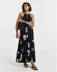 Simply Be - Crinkle Trapeze Maxi Dress - Lyst