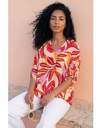 Roman - Roman Leaf Print V-Neck Pleat Front Top - Lyst