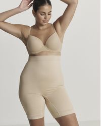 MAGISCULPT - Medium Control Seamfree Thighshaper - Lyst