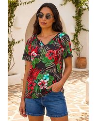 Roman - Roman Textured Floral Print V-Neck Top - Lyst